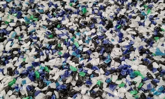 plastic regrind granules mixture