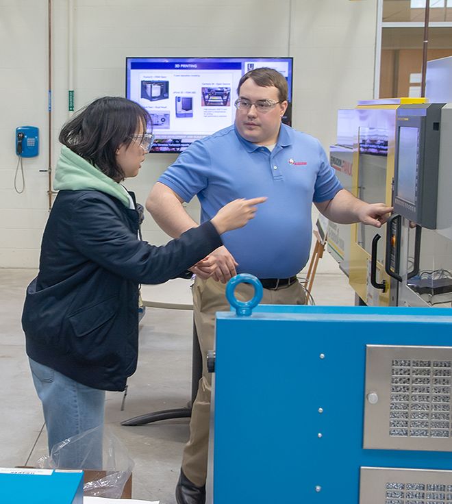 training employee how to use a machine