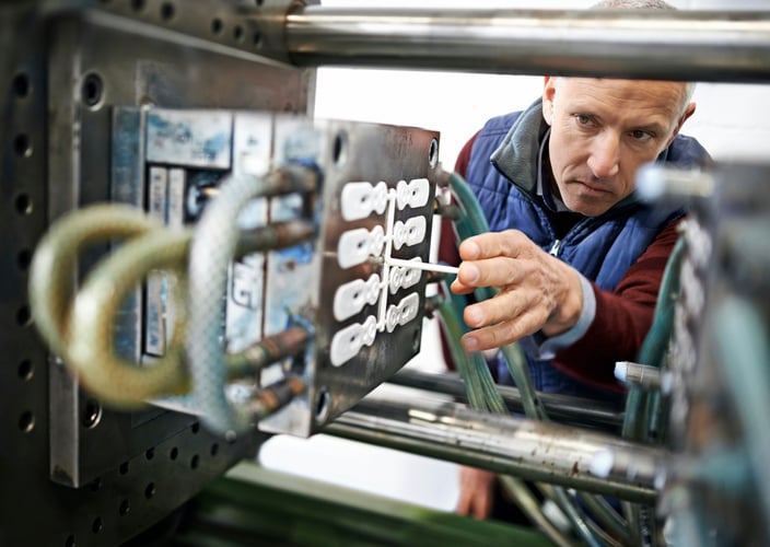 How to Reduce Excess Hold Time in Injection Molding